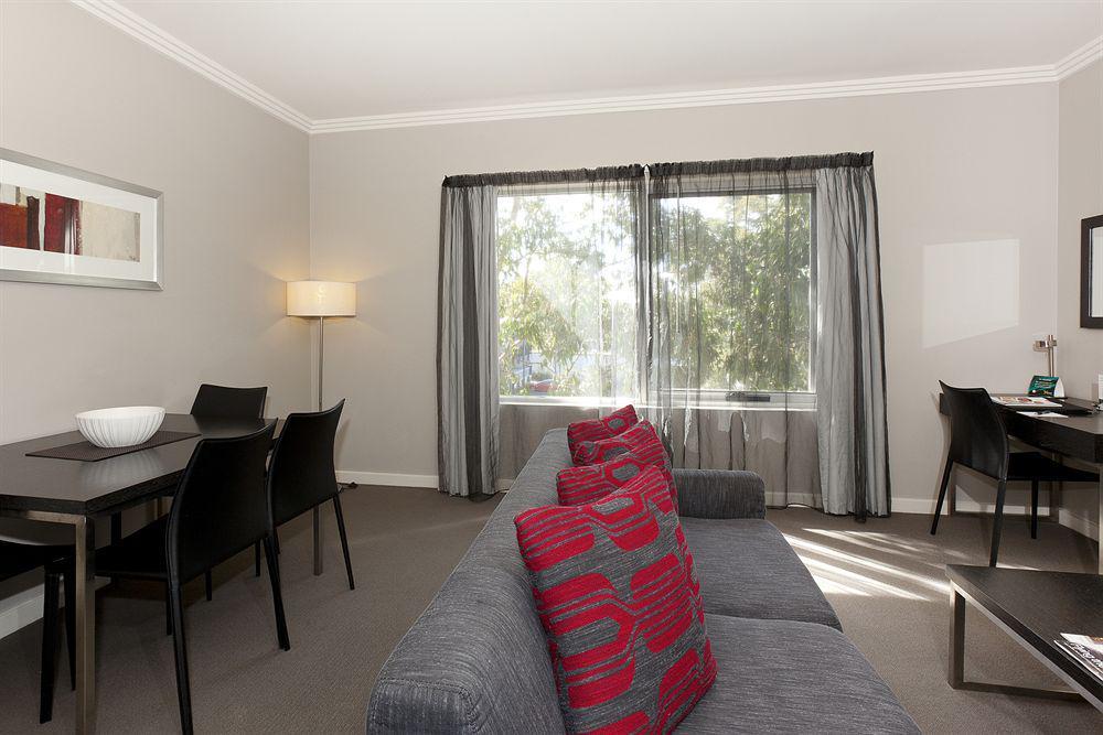 Quest Campbelltown Aparthotel Eksteriør bilde